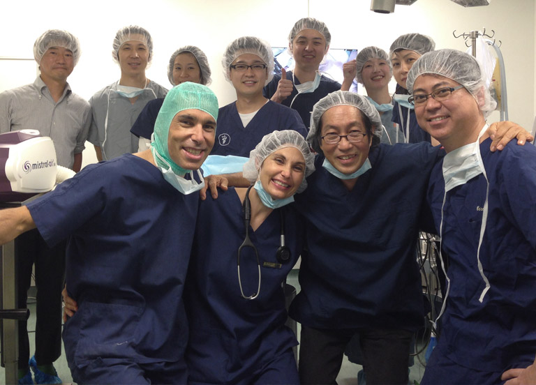 équipe chirurgie vétérinaire clinique Hopia Versailles Grand Parc
